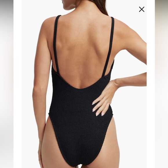 Good American
Always Fit One Piece black S/M - Picture 2 of 12